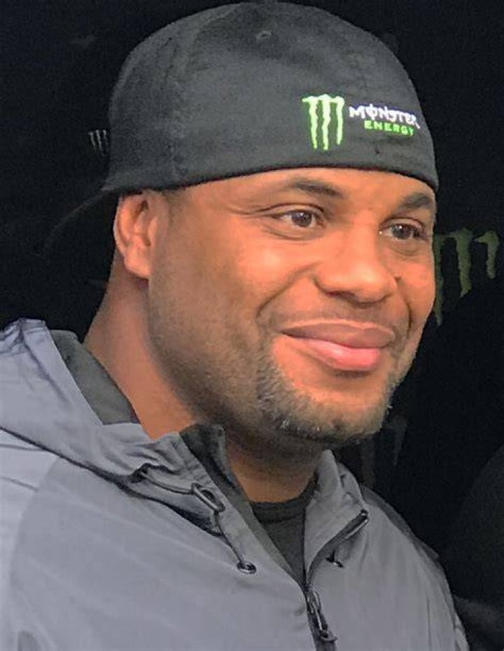 Daniel Cormier Wiki, Wife, Age, Height, Family, Biography & More