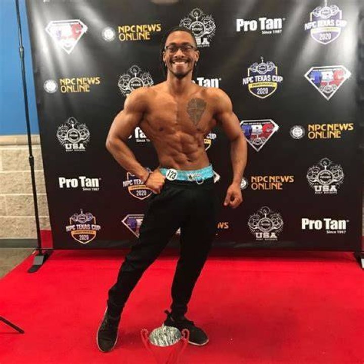 Darius Jackson Bio, Height, Weight, Body Measurements, Family &bull; Wikiace