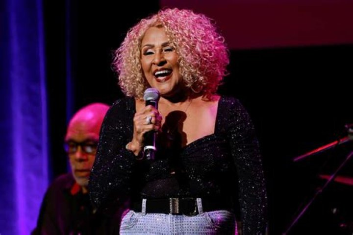 Darlene Love Talks Holidays, Phil Spector, and &lsquo;20 Feet from Stardom