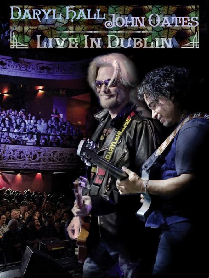 Daryl Hall of Hall & Oates is slapped with divorce papers from Amanda
