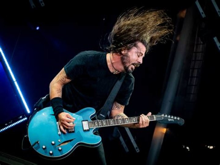 Dave Grohl's height, weight and journey to fame