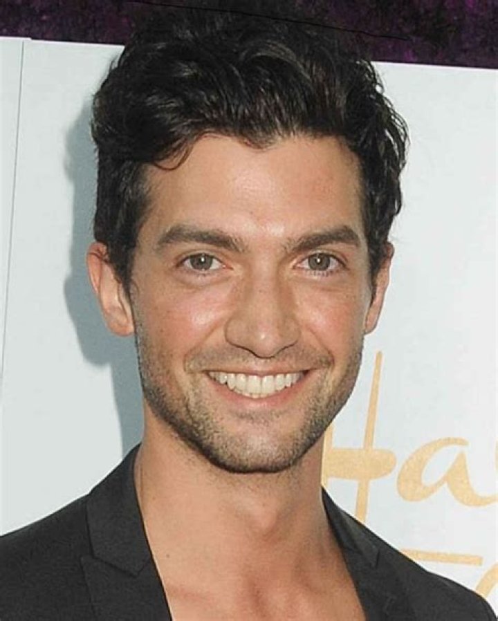 David Alpay Biography, Age, Height & Wife mrDustBin