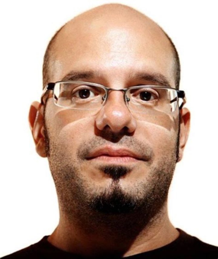David Cross is looking to his young daughter for comedy Fronteras