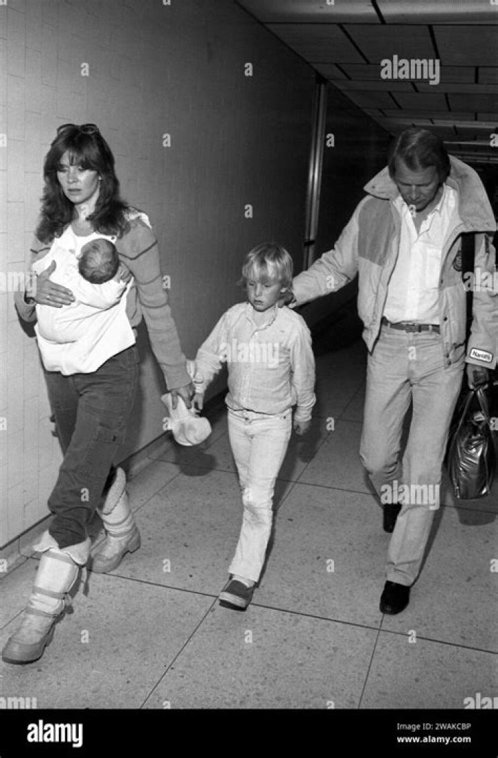 David Soul with wife and kids arriving at LAX from Lake Tahoe March