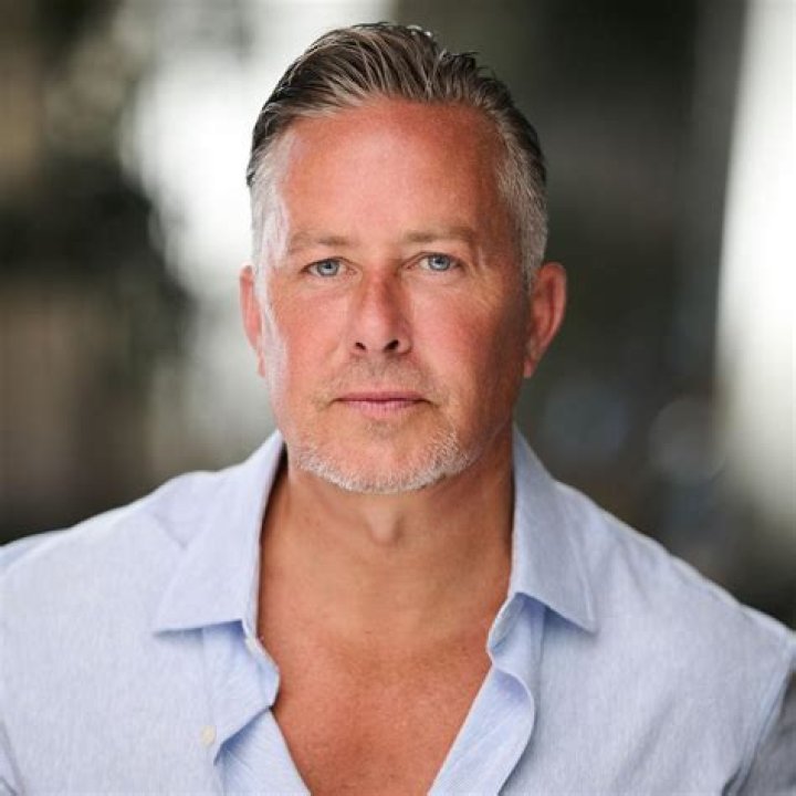 Dean Armstrong