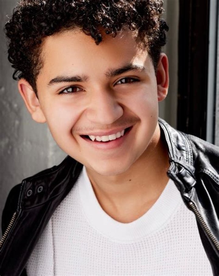 Dean Scott Vazquez as Kris Diaz in Transformers Rise of the Beasts Dean Scott Vazquez as Kris Diaz in Transformers Rise of the Beasts