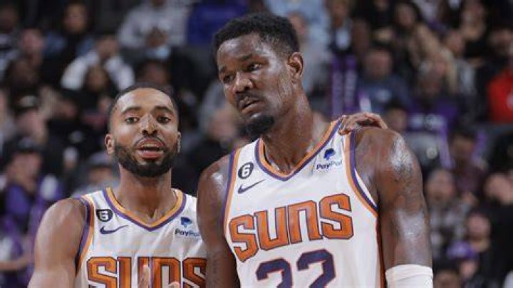 Deandre Ayton is shrinking back rather than stepping up in the moment