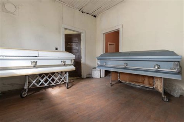 Dean&rsquo;s Funeral Home