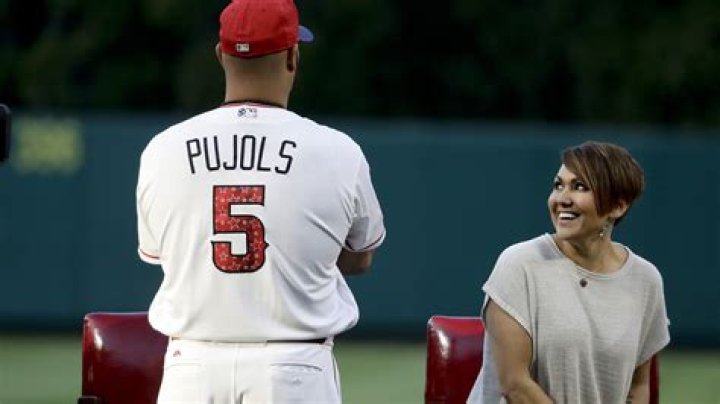Deidre "Dee Dee" Pujols MLB Player Albert Pujols' wife (bio, wiki)