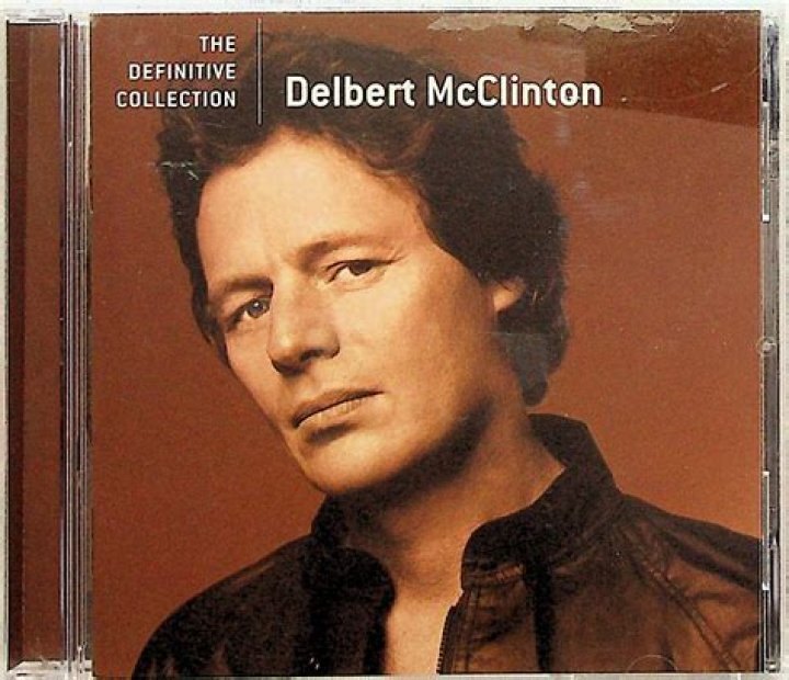 Delbert McClinton embraces his inner curmudgeon, plays Wilbert's on