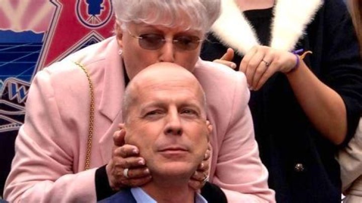 Demenzerkrankung Bruce Willis&rsquo; Mutter hat Angst, dass er sie nicht