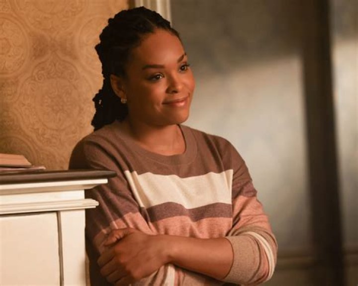 Demetria McKinney from 'House of Payne' Shared Rare Pics with Her Look