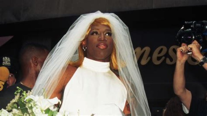 Dennis Rodman Dress Like A Woman