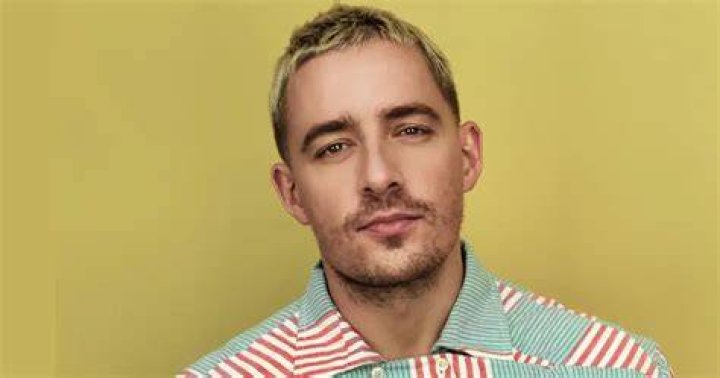 Dermot Kennedy Age, Height, Weight