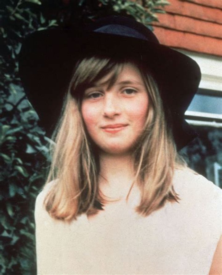 Dianna Fuemana Biography Facts, Childhood, Family Life & Achievements
