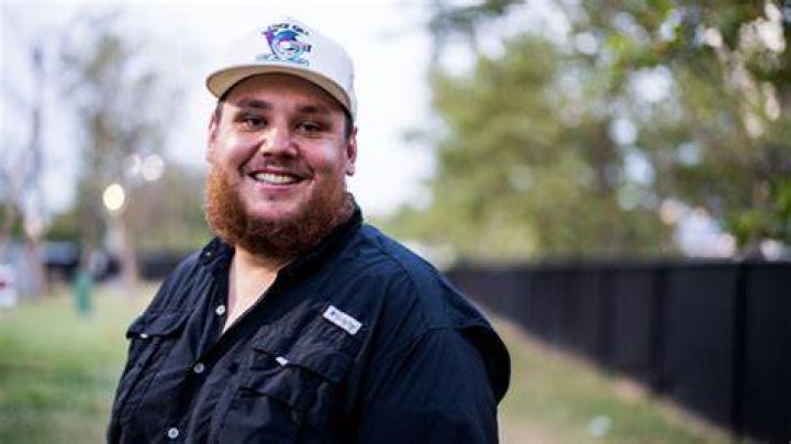 Did Luke Combs Brother Die? Does Luke Combs have a Brother? NEWSTARS