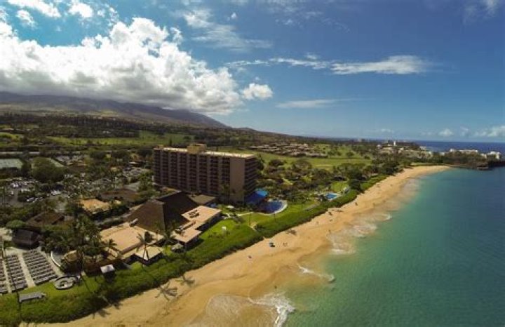 Did the Royal Lahaina Resort in Maui burn down?