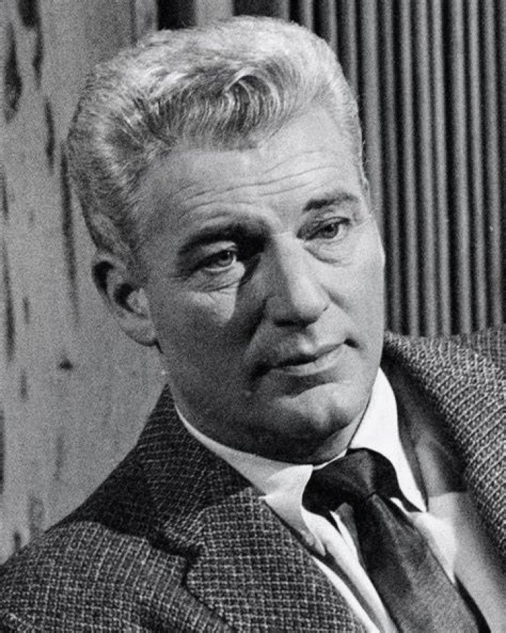 Did William Hopper Have a Glass Eye