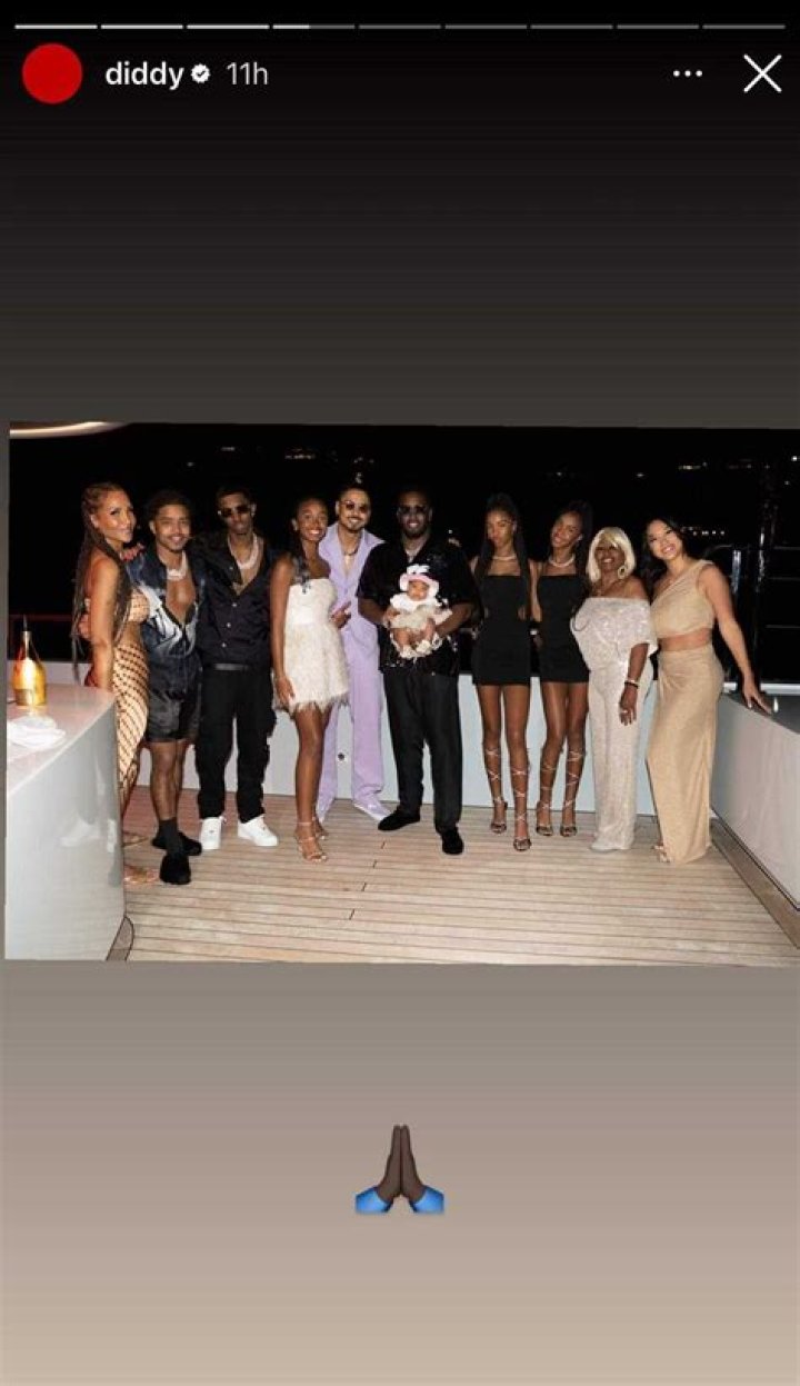 Diddy gifts twin daughters, 16, matching Range Rovers