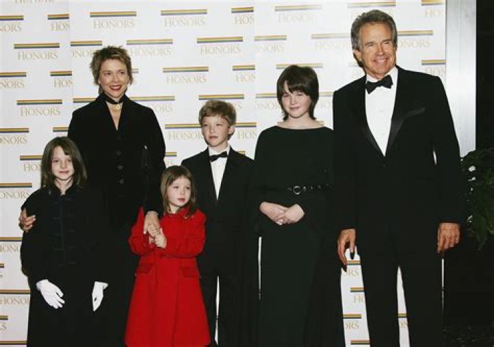 Die Geschichte von Warren Beatty und Benings Tochter auf dem