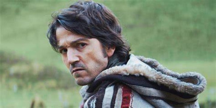 Diego Luna Doesn&rsquo;t Want to Waste His Time With &lsquo;Toxic&rsquo; Trump