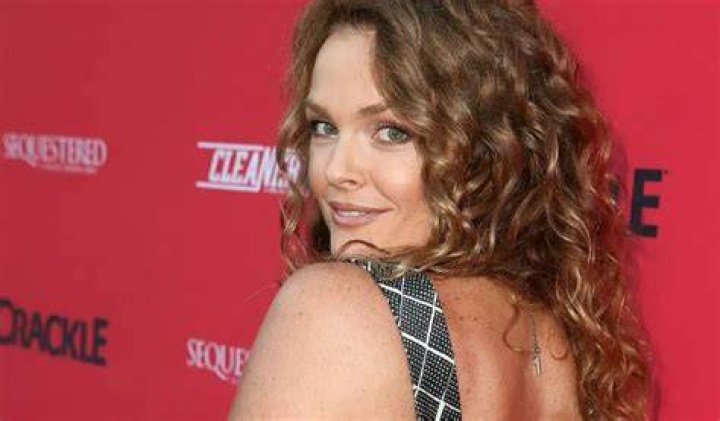 Dina Meyer Net worth, Age Boyfriend, BioWiki, Kids, Weight 2023 The
