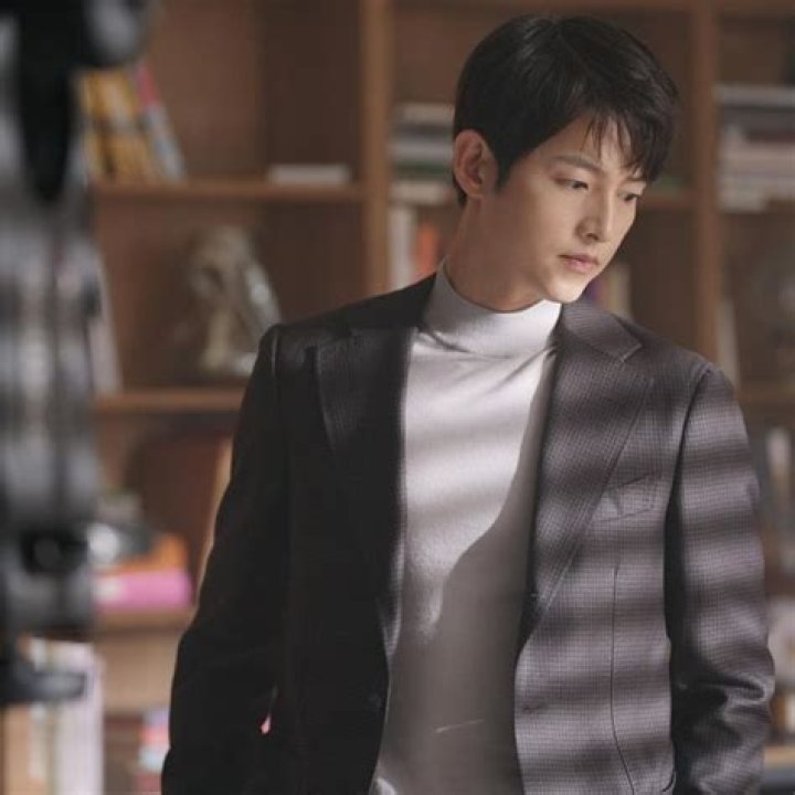 Discover Song Joong-ki's Net Worth