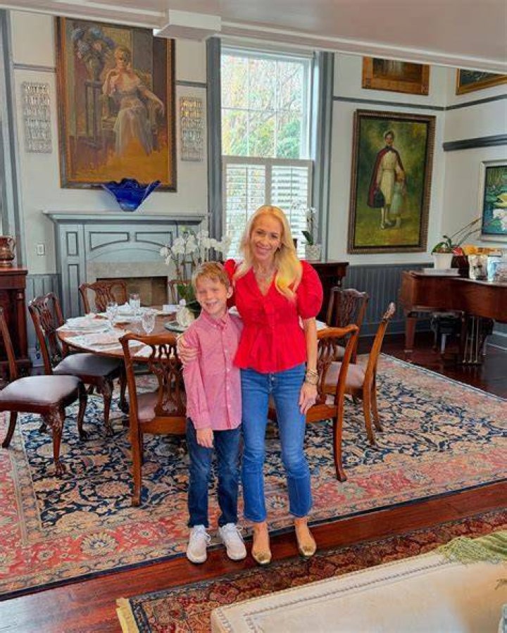 Discover the Enormous Jennifer Snowden Net Worth Star Worth Insider