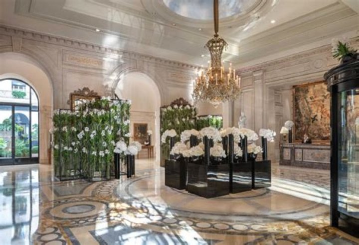 Discover The Luxurious Secrets Of Kanye West's Living Quarters