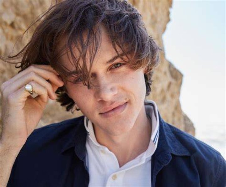Does American Actor Christopher Briney Have Siblings? Ethnicity And