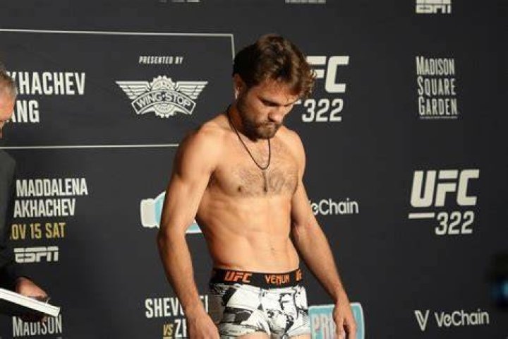 Does Ethan Ewing Have A Wife Or Girlfriend?