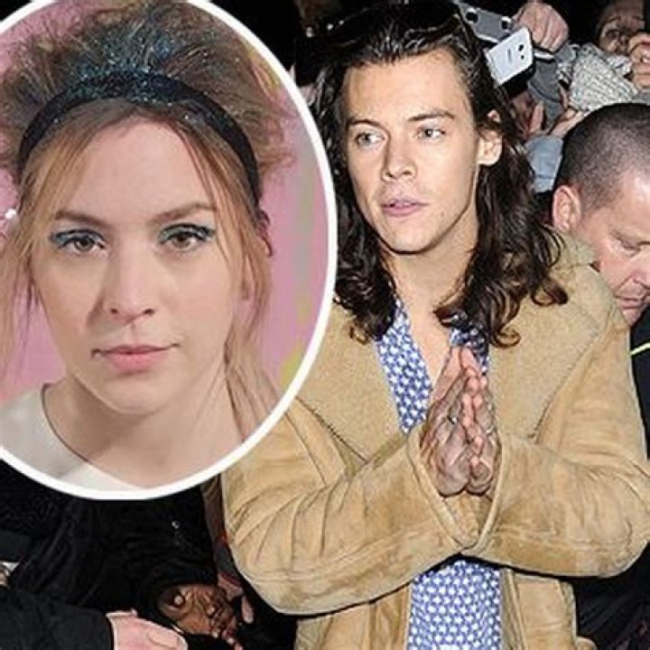 Does Harry Styles Have a Daughter? Debunking the Rumor Behind Darcy