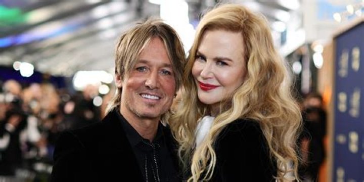Does Keith Urban Have Siblings? How Many Siblings Does Keith Urban Have