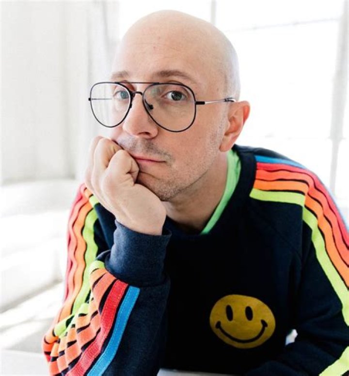 Does Steve Burns Have A Wife? Clues We Have On His Dating Life