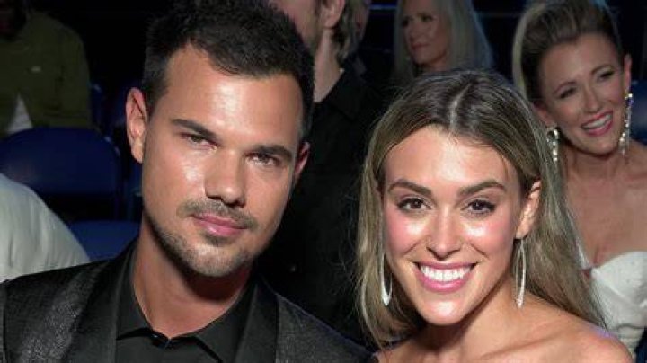 Does Taylor Lautner Have a New GF?