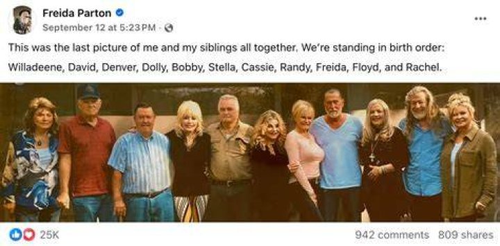 Dolly Parton Has 11 Siblings, Some of Whom Work in Show Biz as Well