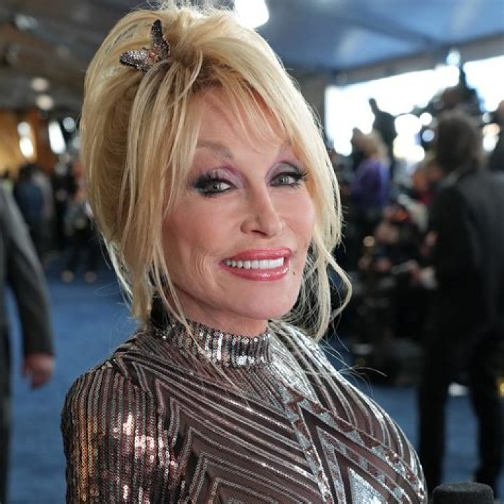 Dolly Parton's height, weight don't change
