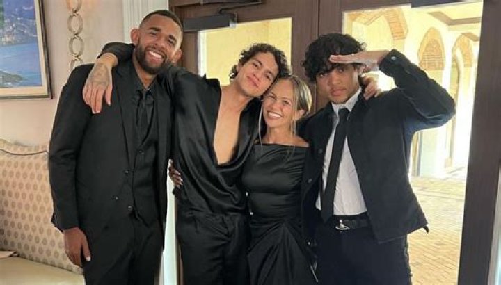 Dominic Fike's Parents And Their Impact