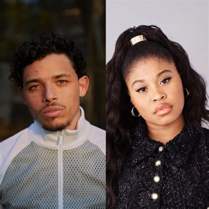 Dominique Fishback Husband Is the Rising Star Married?