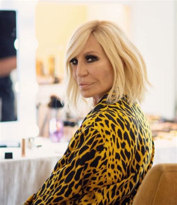 Donatella Versace Turns 65 Soon From Beauty to the Queen of Plastic