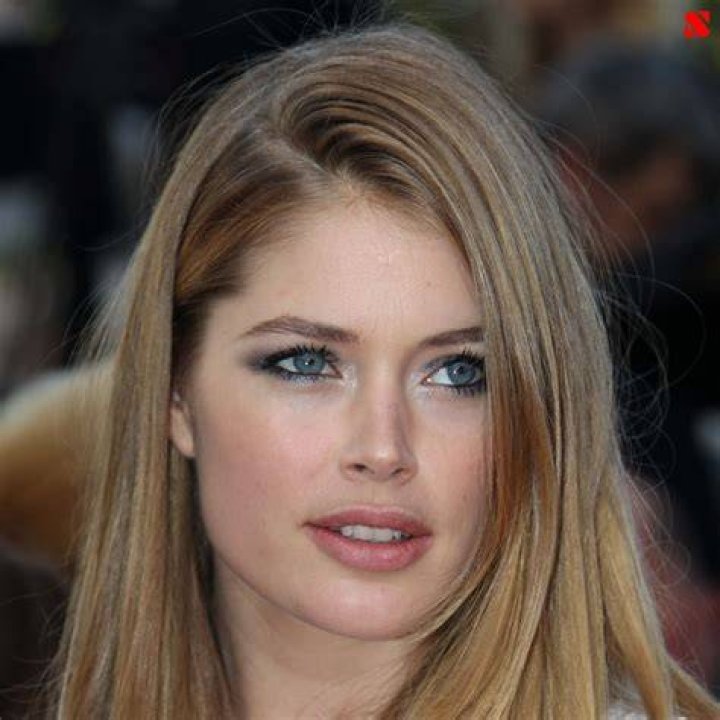 Doutzen Kroes Biography