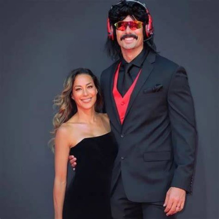 Dr DisRespect Wife Meet Mrs Assassin Wikis, Celebrity Bios & More