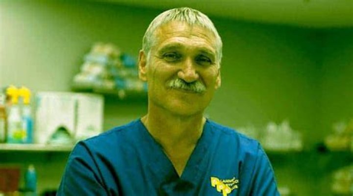 Dr. Jeff Young Wikipedia Bio Age, First Wife, Current Wife, Cancer