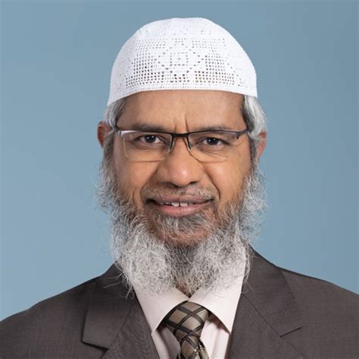 Dr Zakir Naik Net Worth & Earnings (2022)