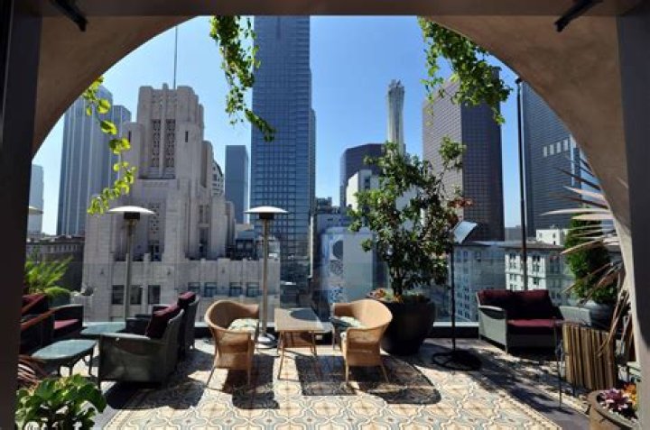 DTLA According to Vanguard Concept Store Please Do Not Tell Melting