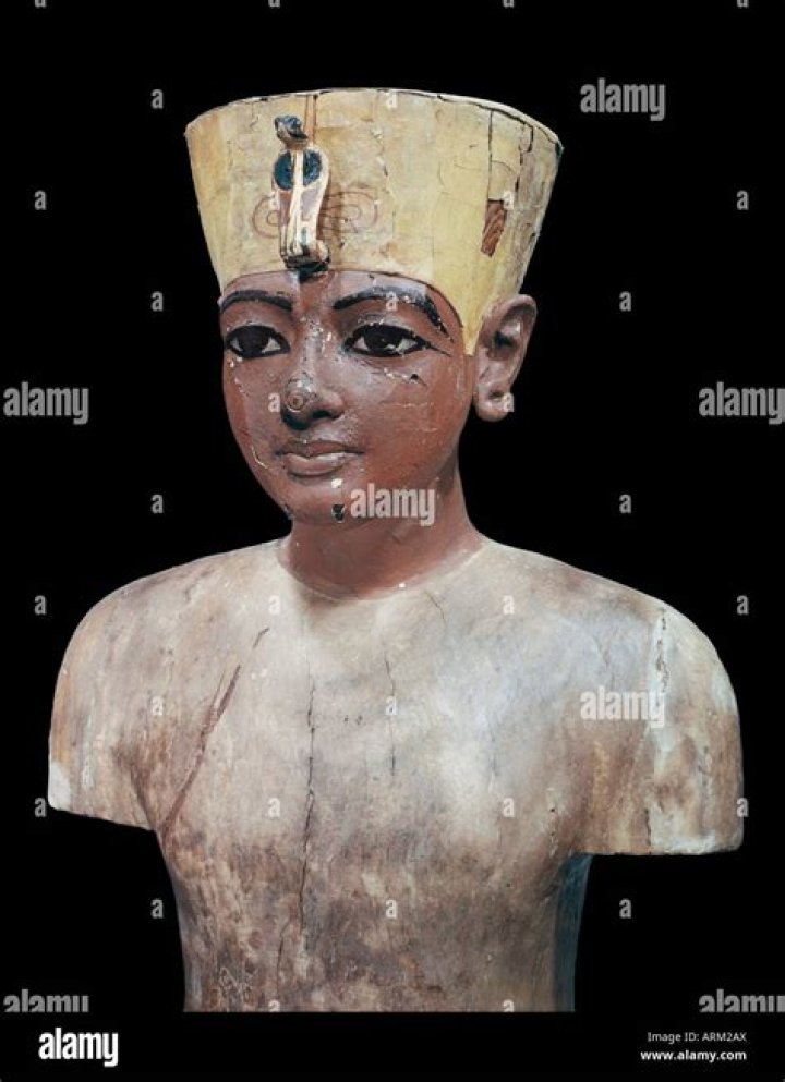 Dummy head of the young pharaoh, Tutankhamun's treasure, Museum of
