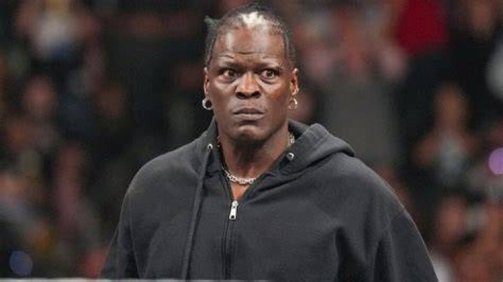 DXCLUSIVE WWE’s RTruth AKA Ron Killings Premieres ‘Set It Off’ Video