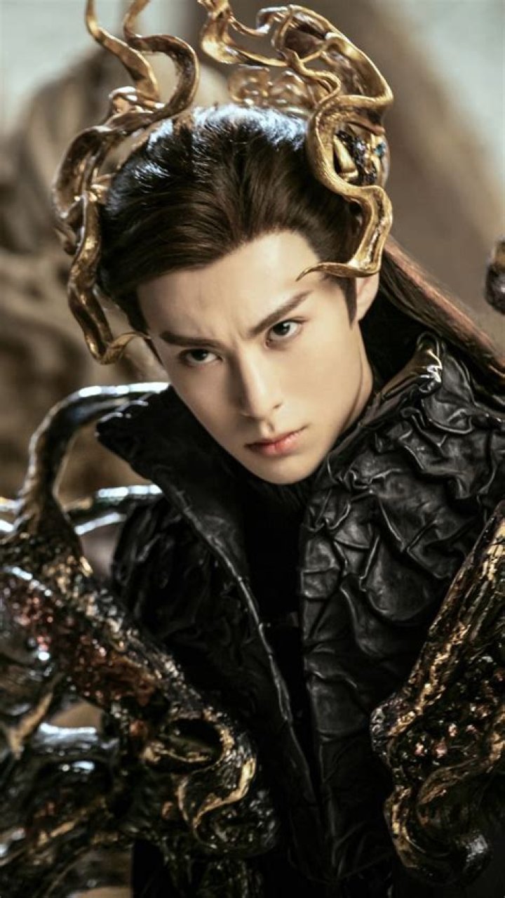 Dylan Wang (Wang Hedi) Profile NuuNuu