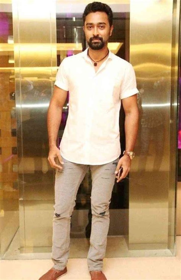 E.A.S. Prasanna Net Worth, Age, Height, Bio, Birthday, Wiki!