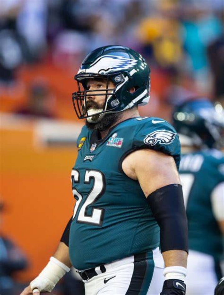 Eagles C Jason Kelce To Consider Retirement